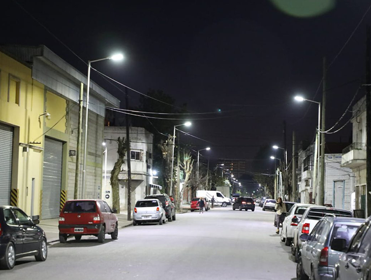 Dock Sud: la Municipalidad colocó nuevas luces LED