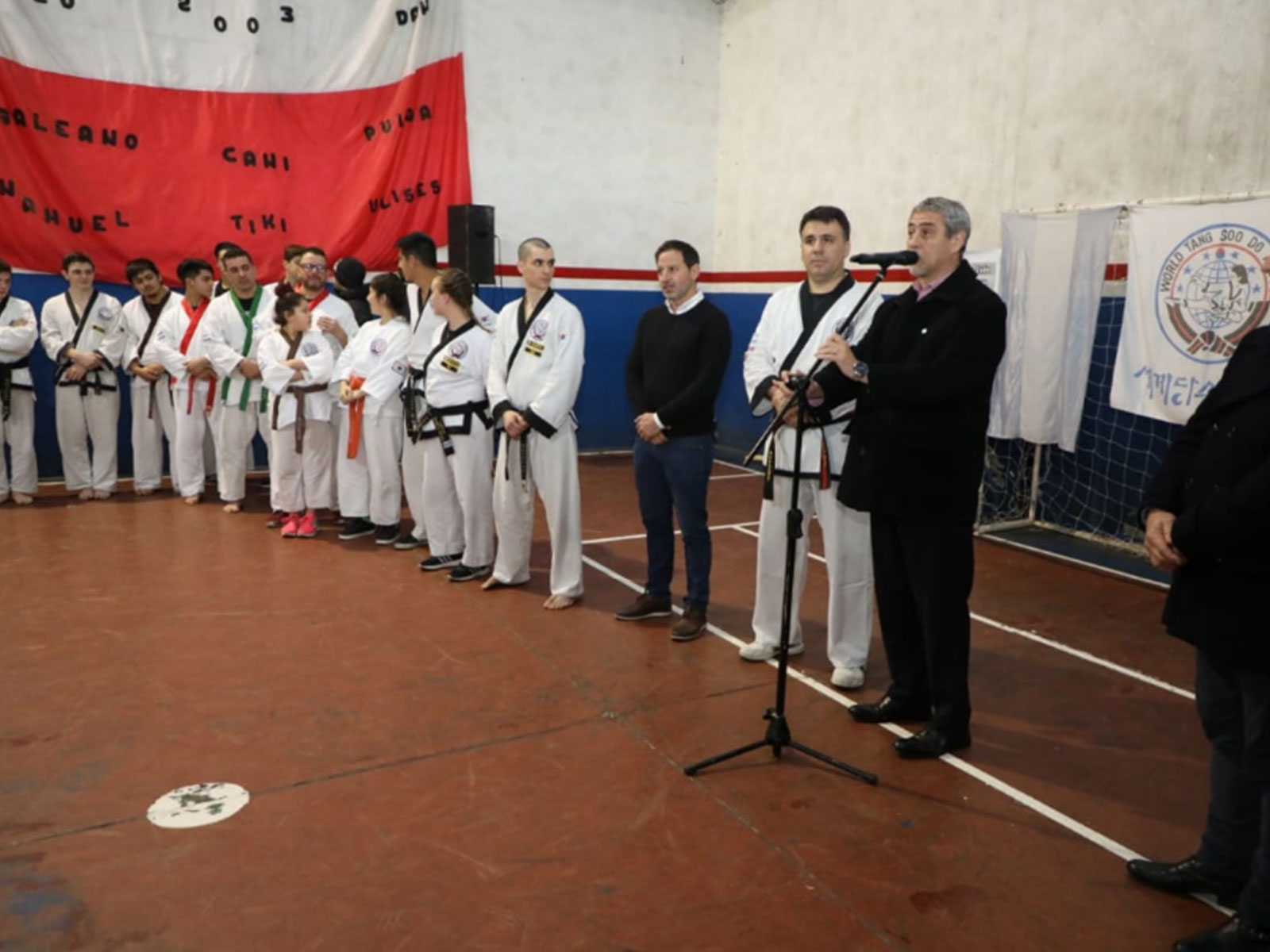 Avellaneda financia el viaje de deportistas al mundial de karate